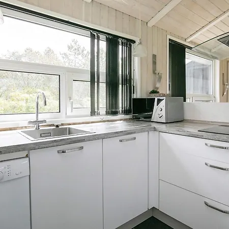 8 Person In Feriehus Løkken